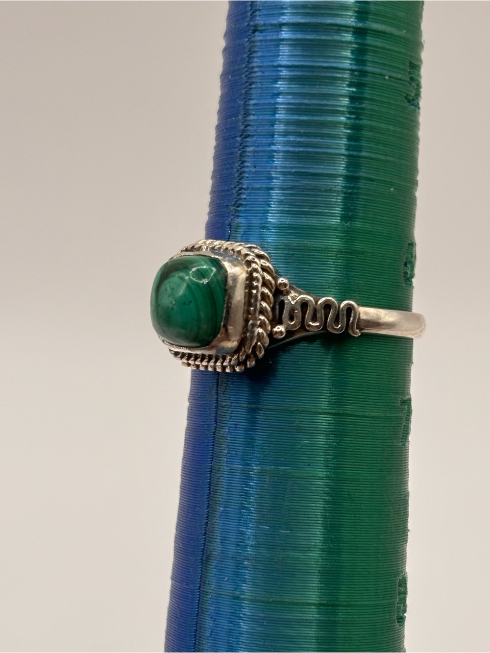 Sterling Silver Malachite Ring Size 7 Square Bezel Vintage Style - Picture 2 of 3